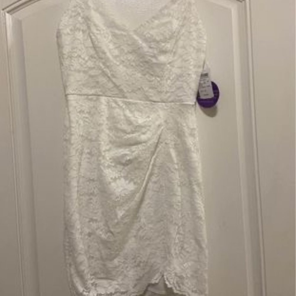 Windsor Glamour Lace Sleeveless mini dress Size S